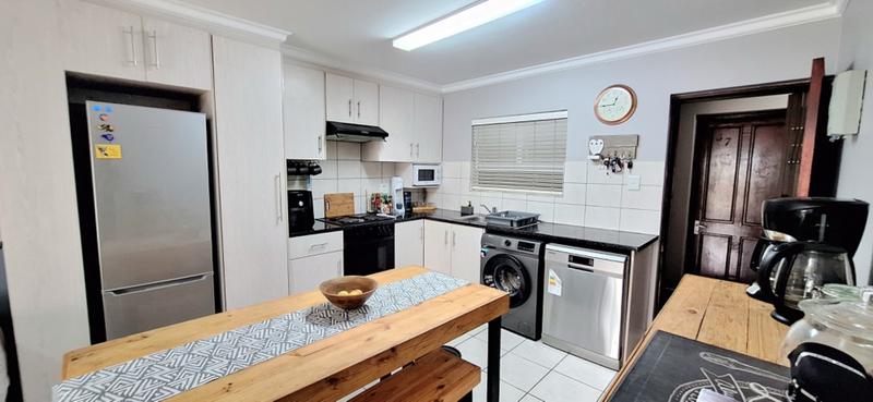 2 Bedroom Property for Sale in Island View Western Cape